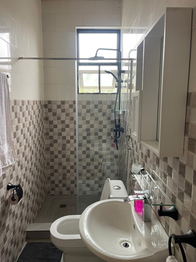 Bathroom 3, Kigali Haven Apartment, Kicukiro