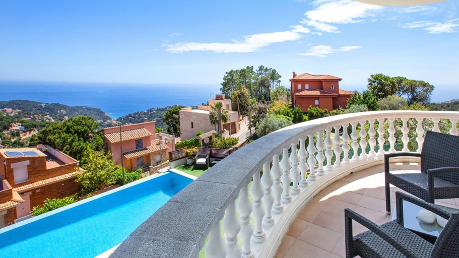 Room 2, Brava in Lloret de Mar, Girona