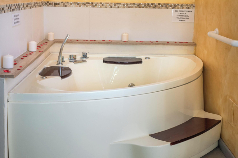 Bathroom 5, Roma Design San Giovanni Colosseo area, Rome