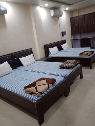 Others 4, Rudra Inn, Lucknow