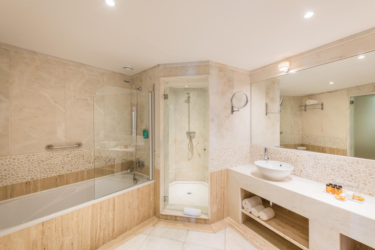 Bathroom 5, Sesimbra Hotel & Spa, Sesimbra