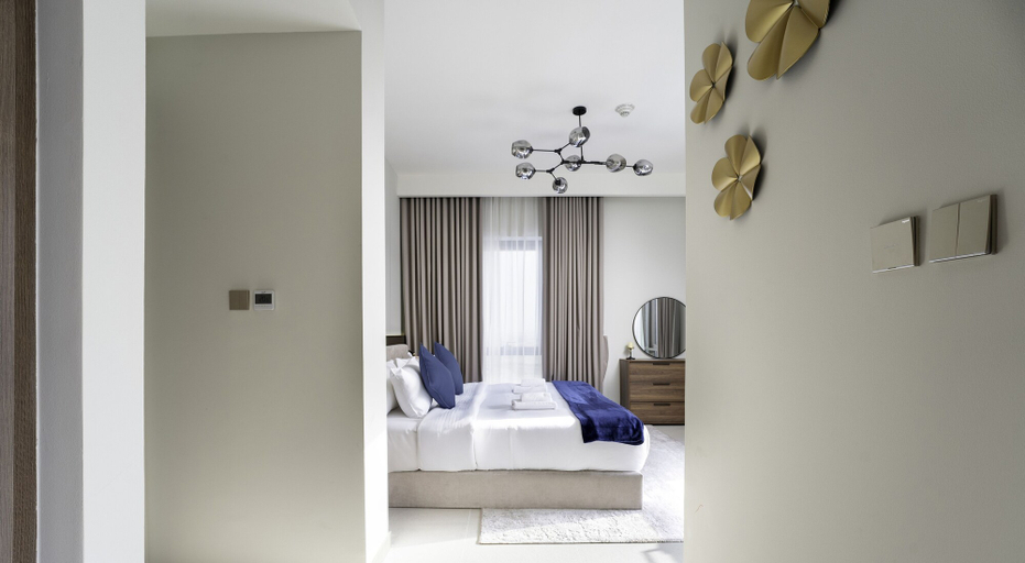 Bedroom, Chic 2 BR in Vida Residences Canal View, Dubai
