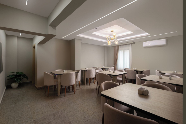 Food & Drinks 4, Elegance Grand City Hotel, Qasr an-Nil