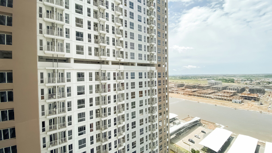 Exterior & Views 2, New Comfy Studio Apartment at Tokyo Riverside, Tangerang