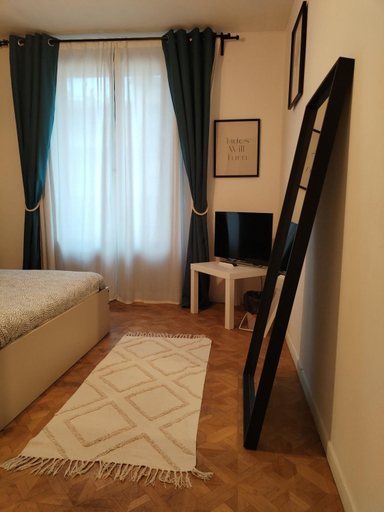 Others 4, Chambre proche Saint Charles et Port avec Netflix, Bouches-du-Rhône