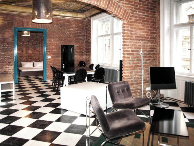 Interior, 2 Bed Flat - Sleeps 3 - Wifi, Praha 1
