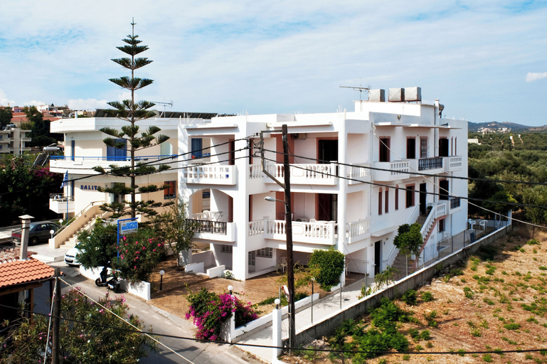 Exterior & Views 2, Captain Michalis Apartments - 750m from Kalamaki beach, Crete