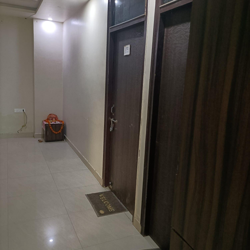 Others 2, Rudra Inn, Lucknow