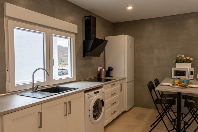 Kitchen 2, Kiposhi Beach Apartments Punta Mujeres, Las Palmas
