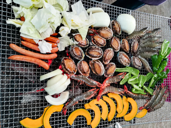 Food & Drinks 5, Shimano Log House, Iki