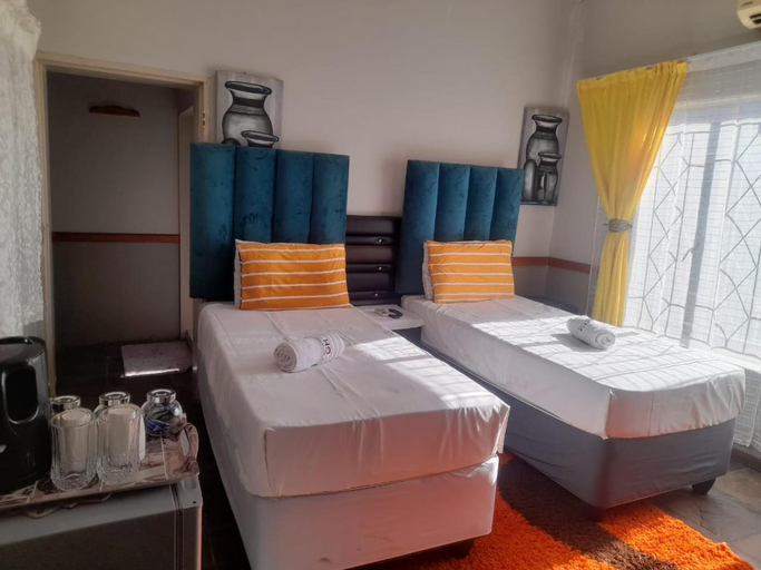 Others 5, The Best Moments guesthouse, Bojanala