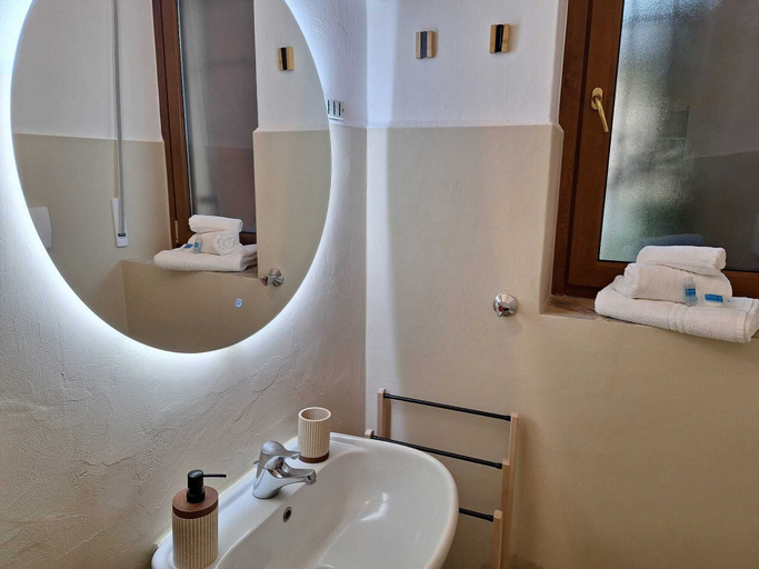 Bathroom 2, Cozy Corner, Monza and Brianza