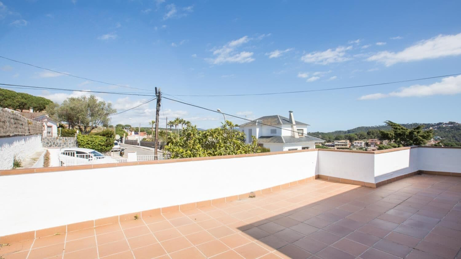Room 2, Villa Nuri in Blanes, Girona