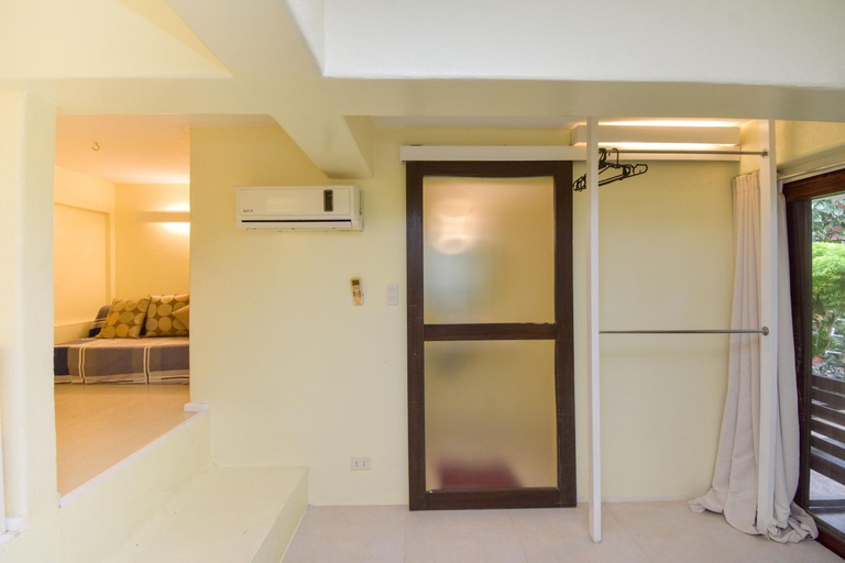 Others 3, Babosam Apartments, Malay