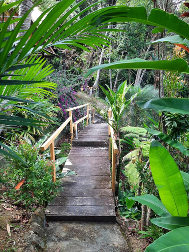 Others 3, Dolidi Ndano Towale Resort, Poso