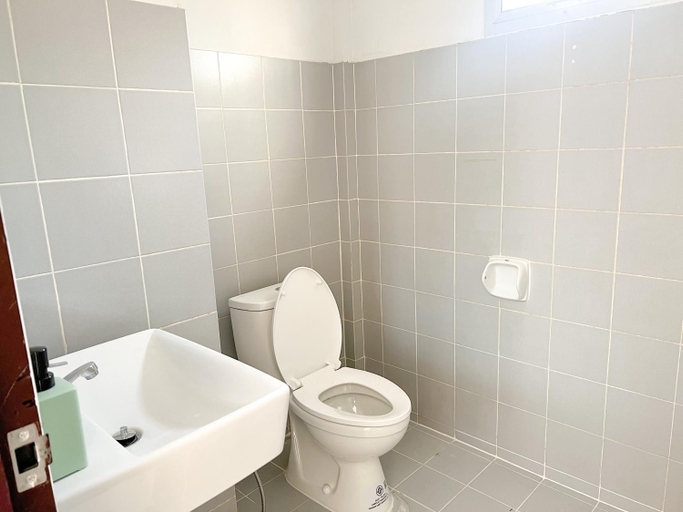 Bathroom 3