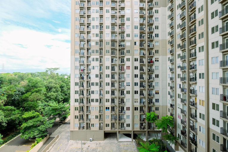 Exterior & Views 2, Comfort and Restful 2BR Podomoro Golf View Apartment, Bogor