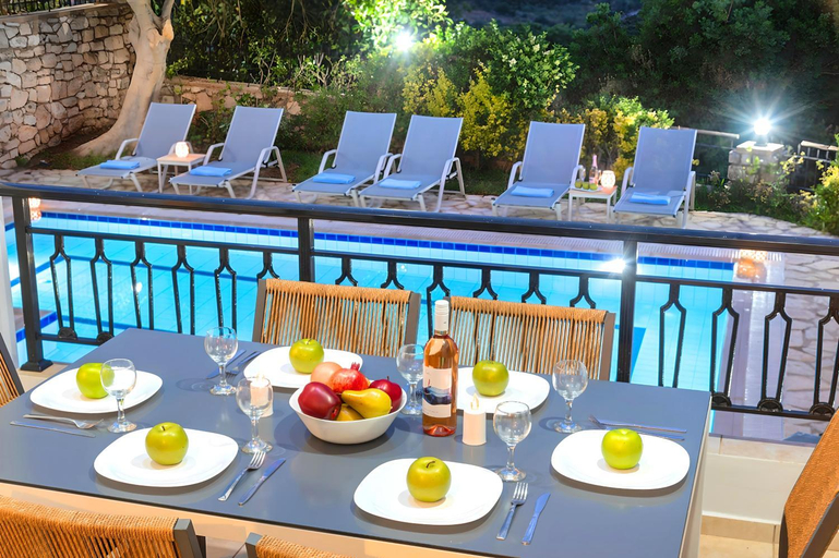 Food & Drinks, Mare Blue Villas Heated Pools, Crete