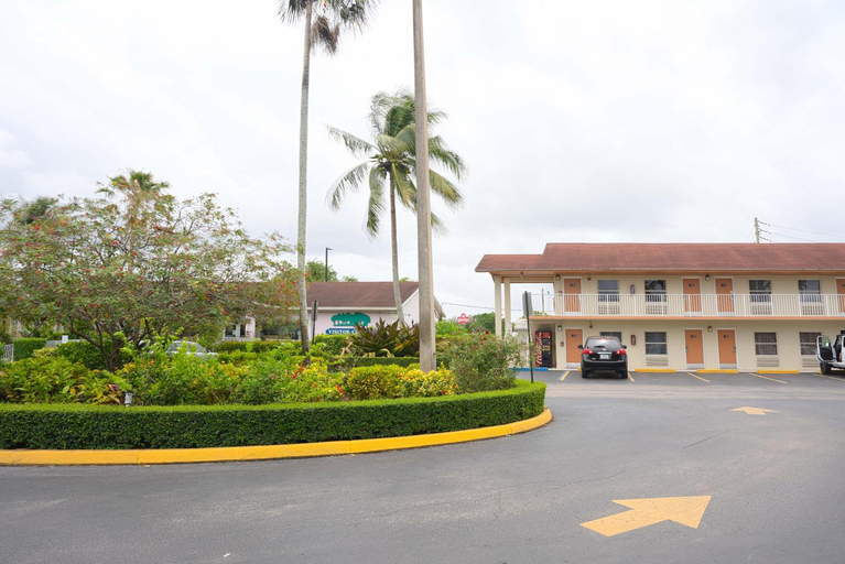 Exterior & Views 1, Fairway Inn Florida City, Miami-Dade