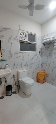 Bathroom 2, Hotel Suryavanshi Palace, Jaipur