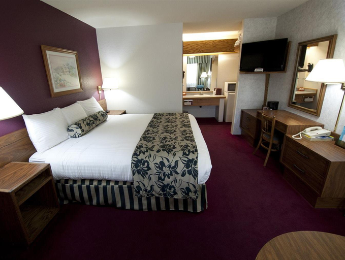 Bedroom 2, Flagship Inn of Ashland, Jackson