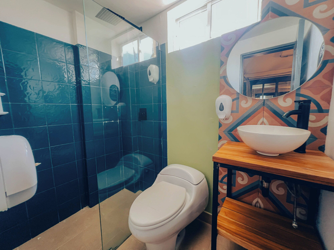 Bathroom 4, Viajero Cartagena - Getsemaní Hostel, Cartagena de Indias