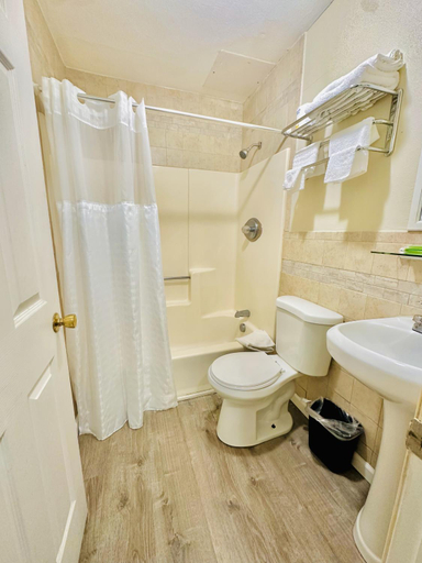 Bathroom 3