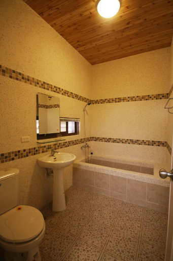 Shower 4, 城市角落民宿, Hualien