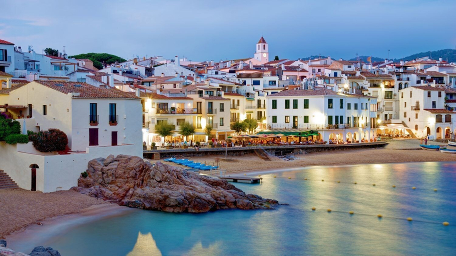 Room 4, Costa Brava E-6 in Lloret de Mar, Girona