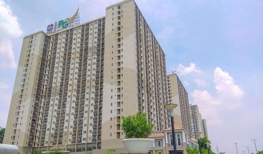 Exterior & Views 2, Comfort and Homey 2BR at Podomoro Golf View Apartment By Travelio, Bogor
