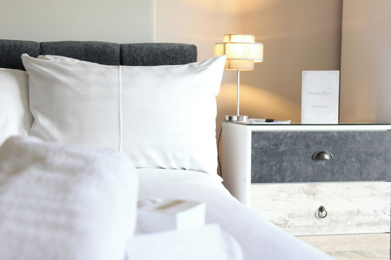 Bedroom 5, Eastwood Park Country House, South Gloucestershire