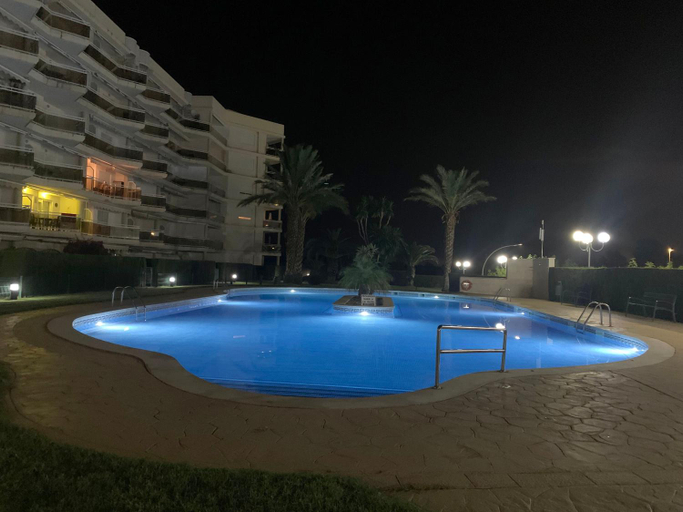 Sport & Beauty 5, Room in Apartment - Apartment for 4-5 people 70 m from the beach, Tarragona