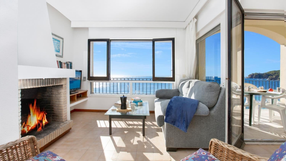 Room 5, Canadell 2 in Calella de Palafrugell, Girona