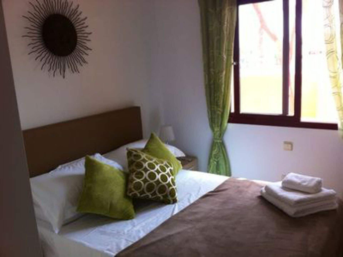 Room 3, 2 Bed, Sleeps 4, Pet Friendly, Free Parking, Murcia