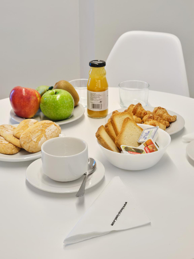 Food & Drinks 5, Hostal Lami, Barcelona