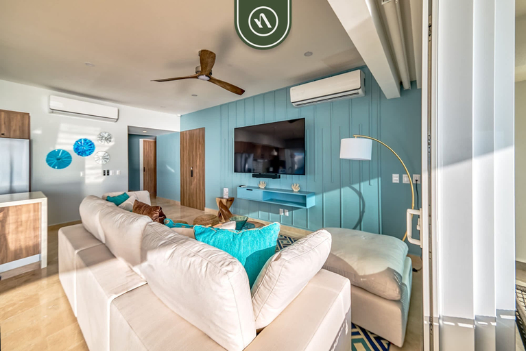 Room 3, Harbor 171 Torre Norte 101, Compostela