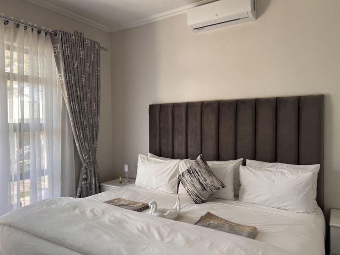 Room 5, Victoria Falls Estate Villa - 2274, Hwange