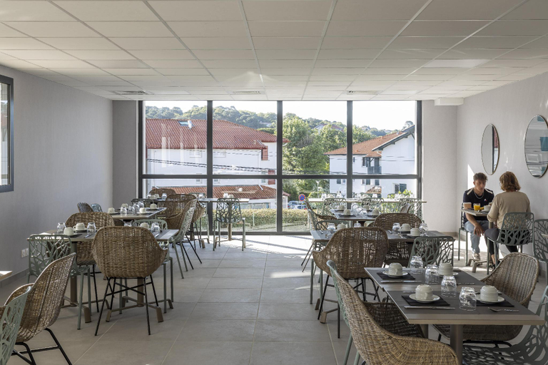 Food & Drinks 5, Nemea Appart'hôtel Les Hauts de Milady, Pyrénées-Atlantiques