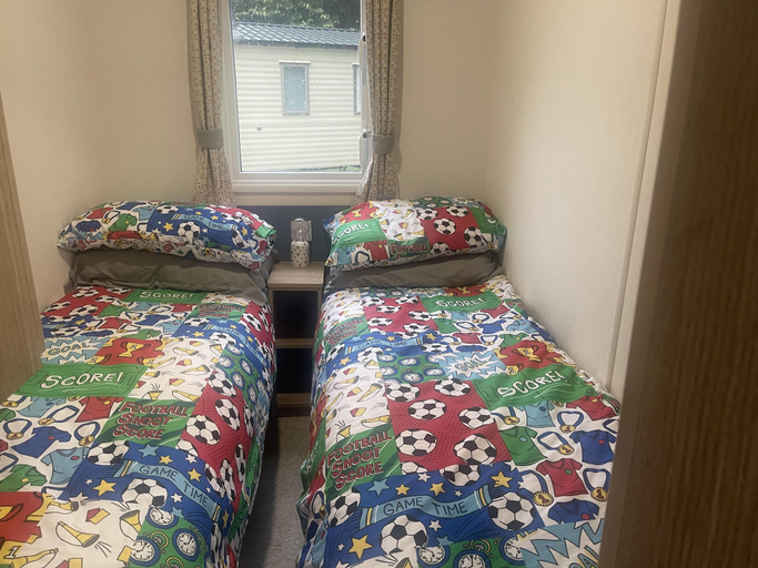 Room 2, Remarkable 1-bed Chalet in Minehead, Somerset