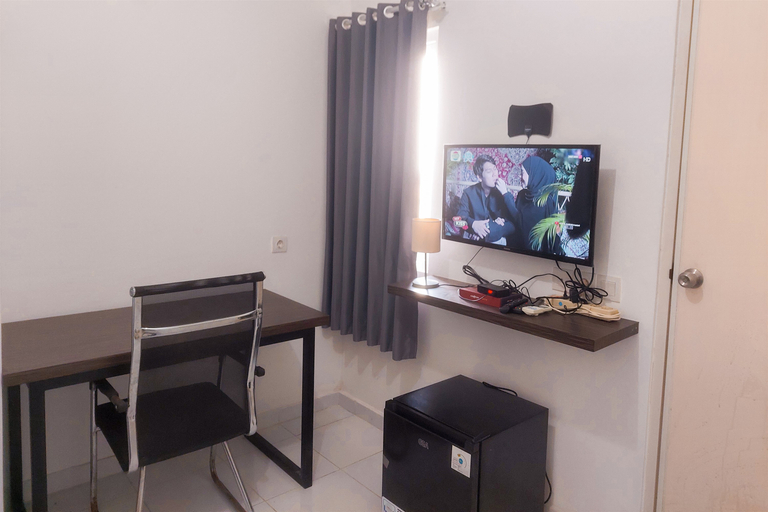 Others 2, Cozy and Homey Studio (No Kitchen) at Apartment Aeropolis Residence By Travelio, Tangerang