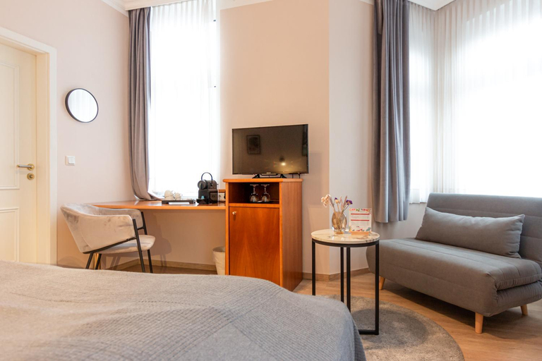 Bedroom 12