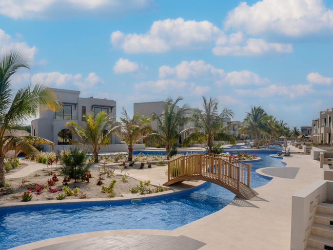 Room 4, Serene 1-bedroom With Pool View, Taqah