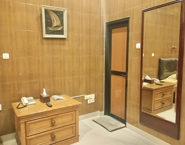 Bathroom 4