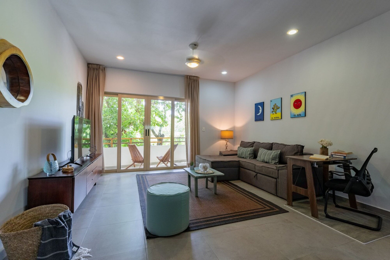 Room 2, Super Spacious Apartment With Pool in Aldea Zama, Cozumel