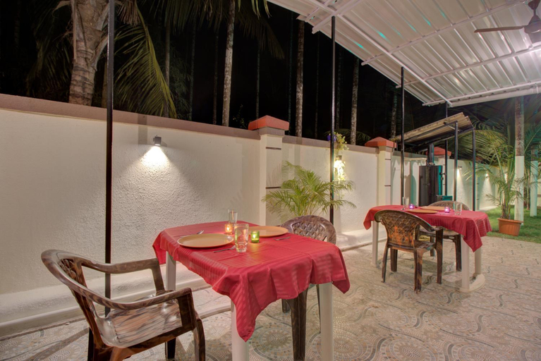 Food & Drinks 4, Hotel Snehaprabha, Alibaug, Raigarh