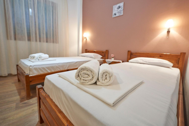 2, Psarras apartments, Ionian Islands