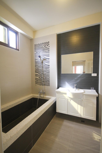 Bathroom 3, 城市角落民宿, Hualien