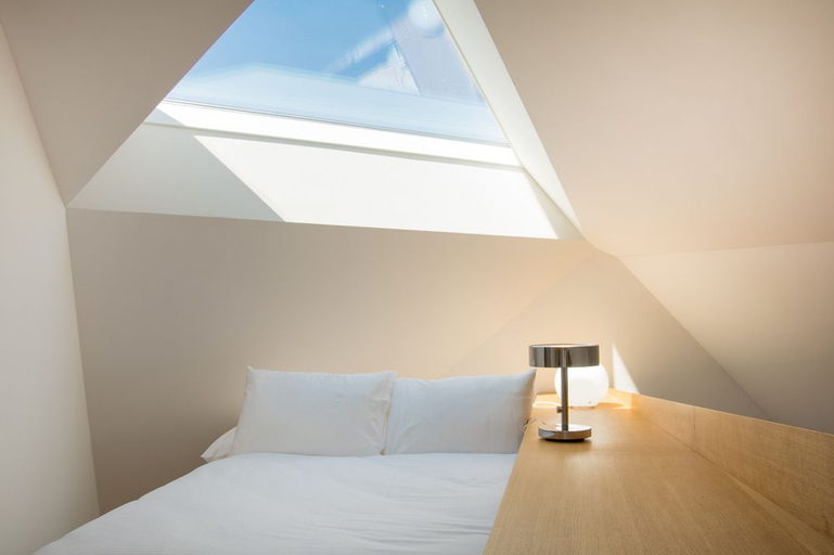 Bedroom 2, Top city center Lion Monument, Luzern