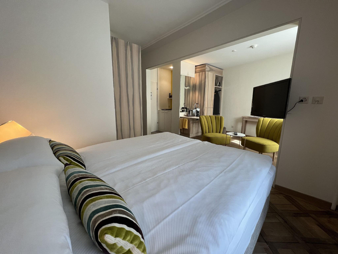 Bedroom 12