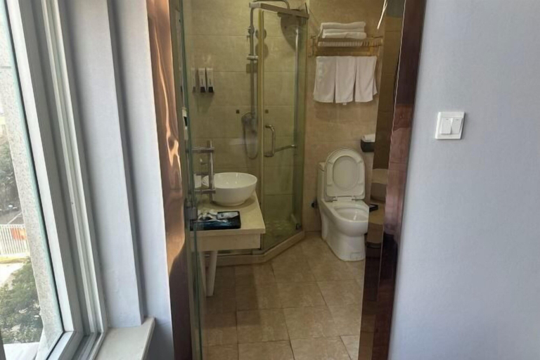 Bathroom 4, Pulai Hotel, Zhoushan